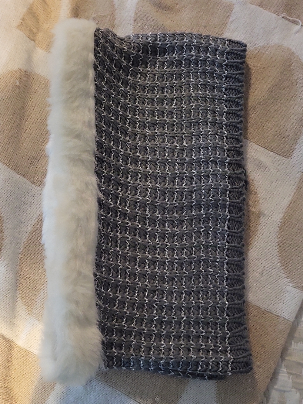 Pretty Faux Fur Trim Gray Chunky Knit Scarf With Subtle Sparkle Detail